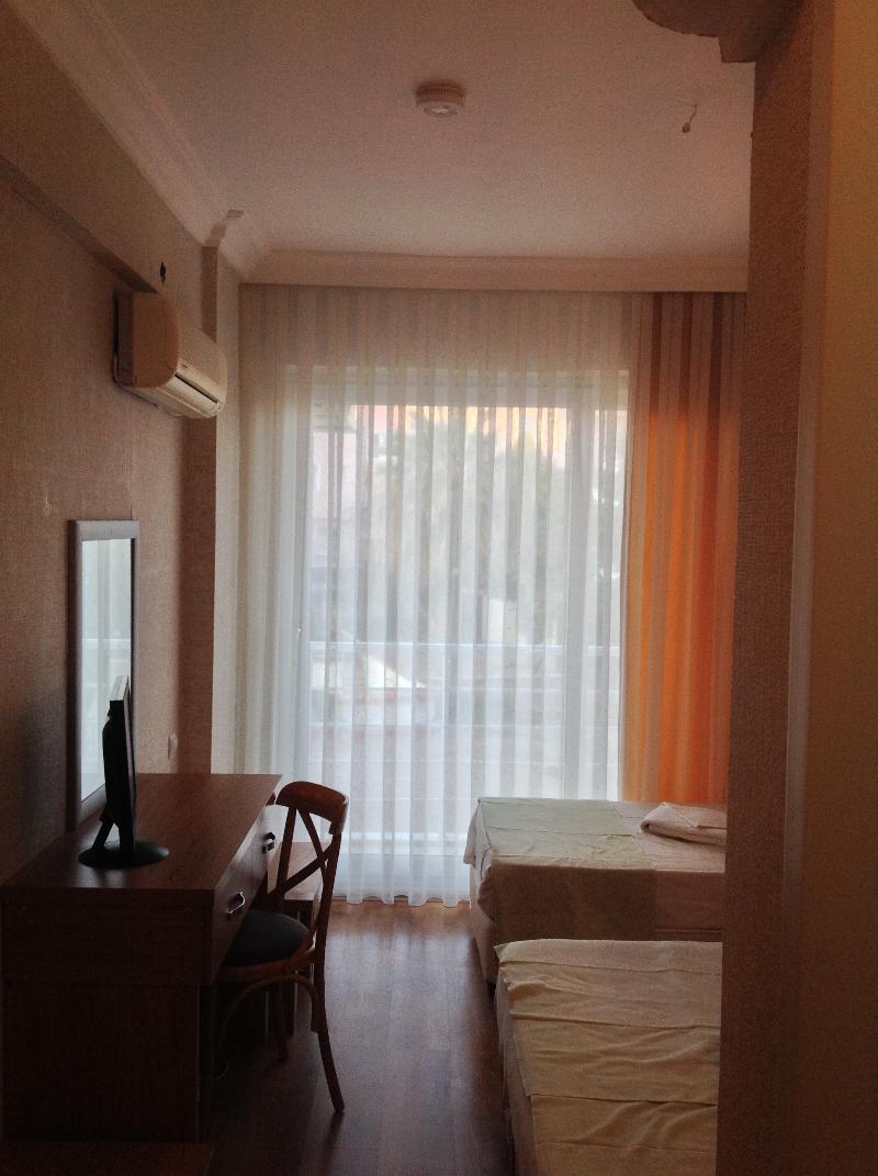Mood Beach Hotel Алтинкум Экстерьер фото